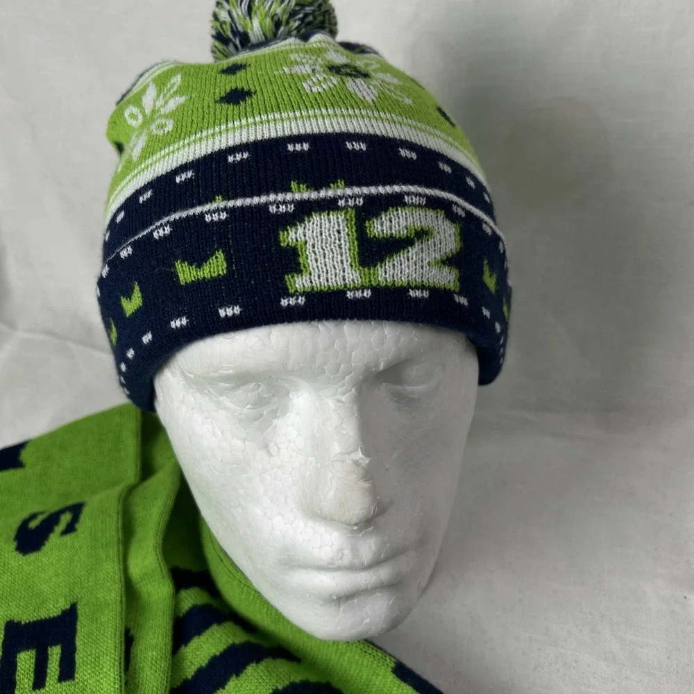 Officially Licensed FOCO NFL Seattle Seahawks Big Logo Knit Beenie Hat & scarf